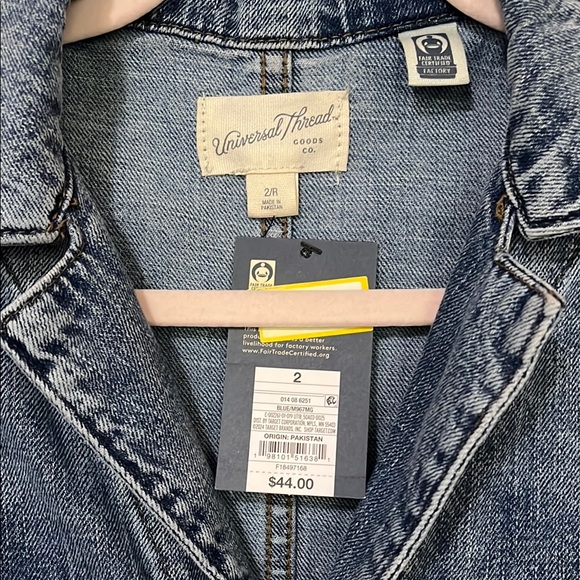 Universal Thread Blue Denim Jumpsuit with Classic Workwear Design - Picture 2 of 3